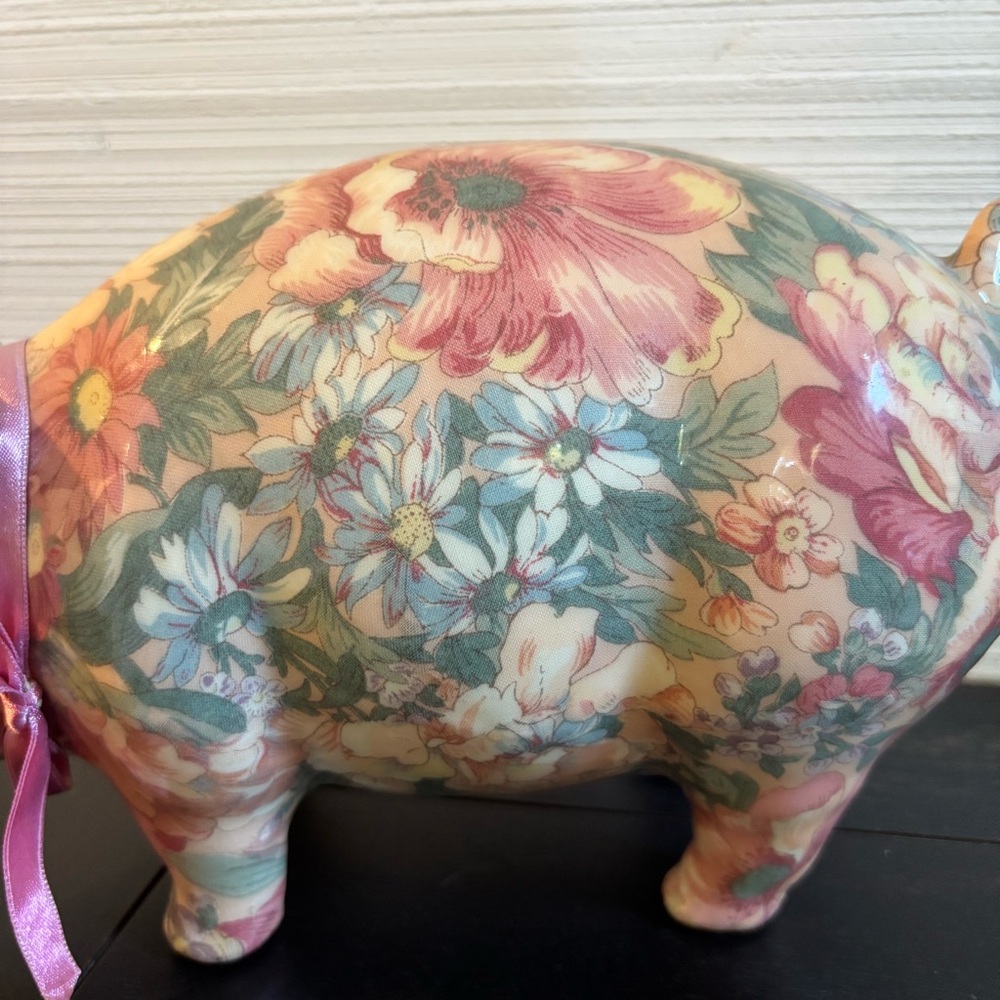 Floral Pig Decoupage Style Spring Colors Gloss Finish - Picture 2 of 8